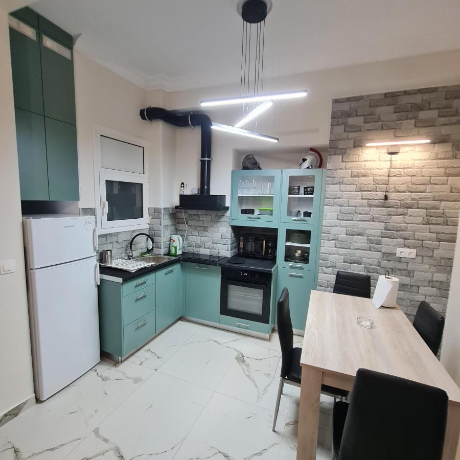 Full Apartment Near Kato Patissia Athen Exterior foto