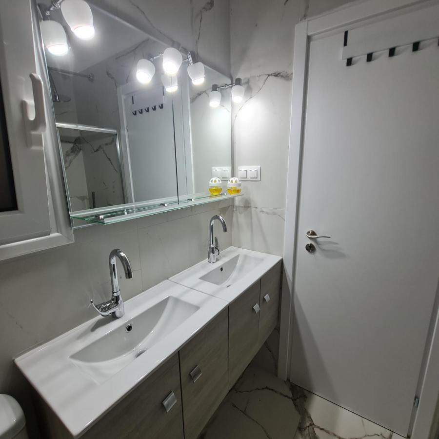 Full Apartment Near Kato Patissia Athen Exterior foto